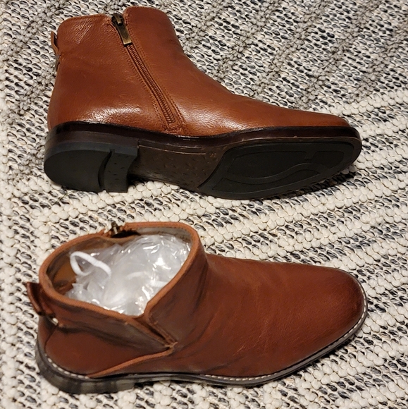 Franco Sarto Marcus Booties Cognac 6M New without Box - Picture 8 of 13